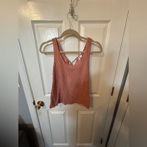 Floral lace detailed tank top